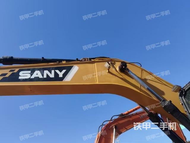 小臂整體左后（工作和回轉裝置）