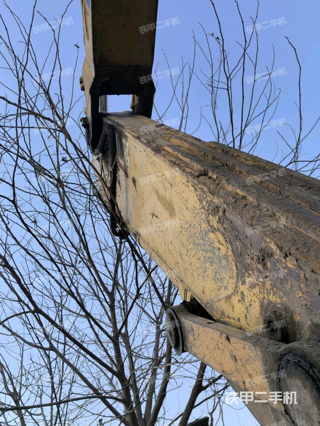 大臂油缸整體?豎拍（工作和回轉(zhuǎn)裝置）