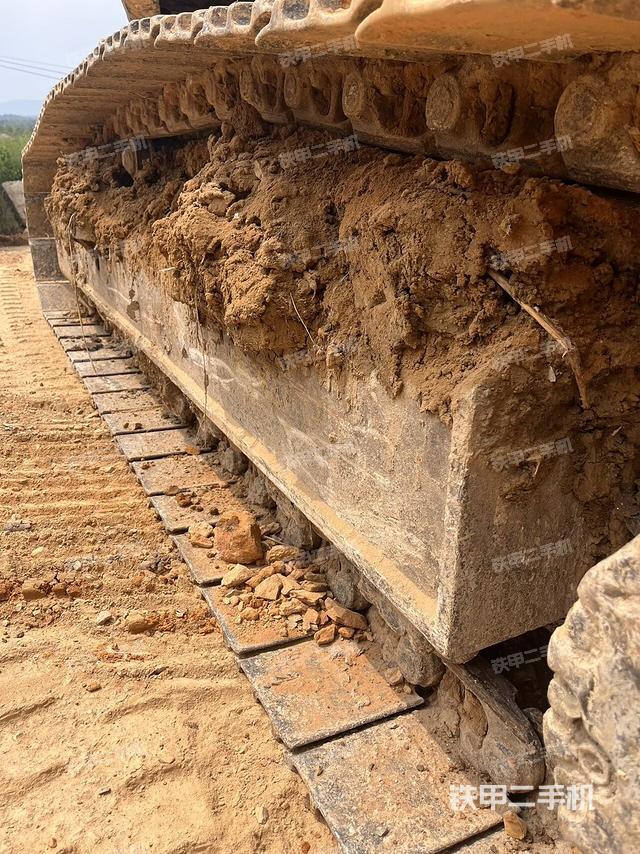 左侧行走马达盖板(行走机构) 左侧行走马达盖板(行走机构)