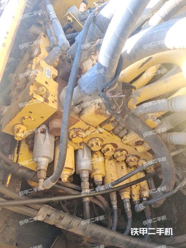 駕駛室頂部俯視（上車部件）