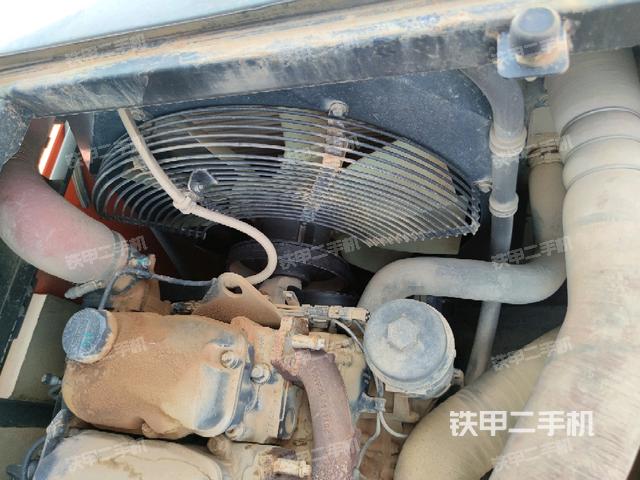 水箱+風(fēng)扇特寫(xiě)(上車(chē)部件) 水箱+風(fēng)扇特寫(xiě)(上車(chē)部件)