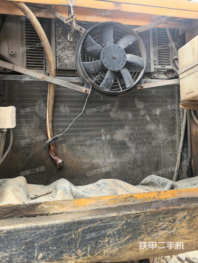 散熱器正面（大件艙室）