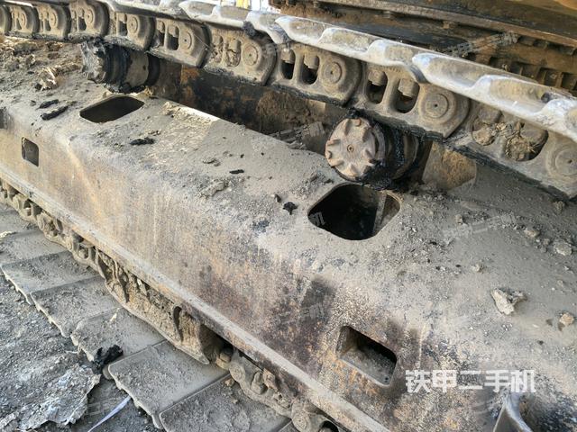 左側(cè)行走馬達(dá)蓋板(行走機(jī)構(gòu)) 左側(cè)行走馬達(dá)蓋板(行走機(jī)構(gòu))