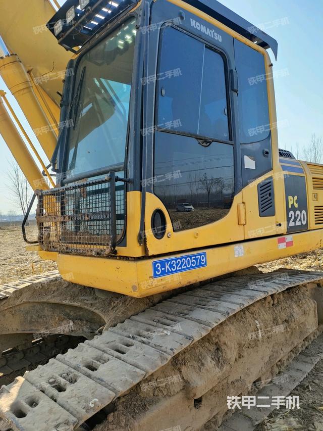 駕駛室整體（整機外觀）