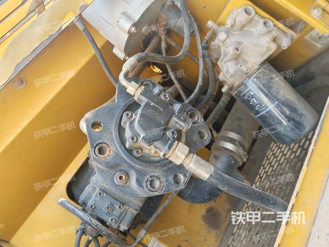 液壓泵斜45?左(大件艙室) 液壓泵斜45?左(大件艙室)