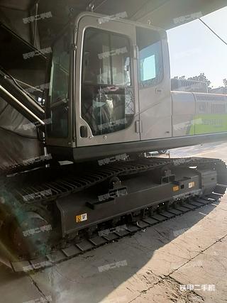 青浦中聯(lián)重科ZE215E-10挖掘機(jī)實(shí)拍圖片