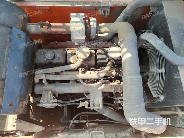 发动机室（上车部件）