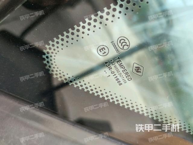 后窗玻璃角標 （駕駛室部分）