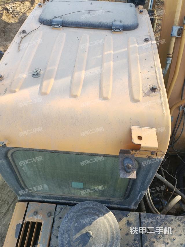 駕駛室頂部俯視（上車部件）