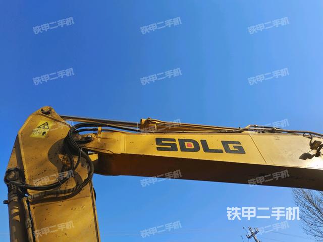 大臂整體?右側（工作和回轉裝置）