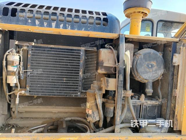 散熱器正面（大件艙室）