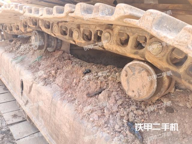 右側(cè)履帶整體（行走機(jī)構(gòu)）