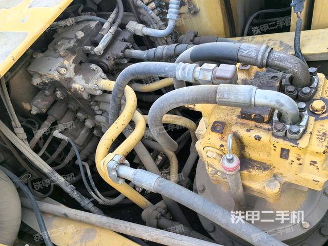 駕駛室頂部俯視（上車部件）