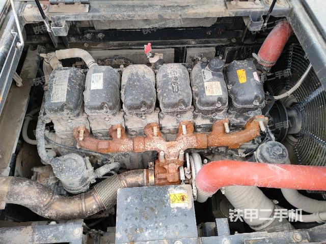 发动机室(上车部件) 发动机室(上车部件)