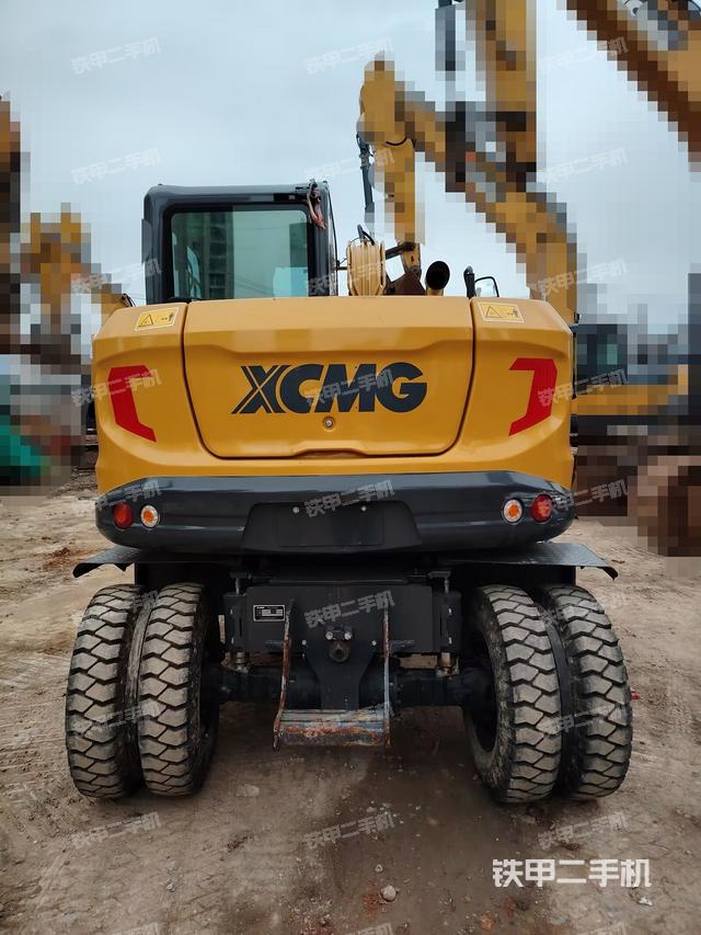 駕駛室頂部（整機(jī)外觀）