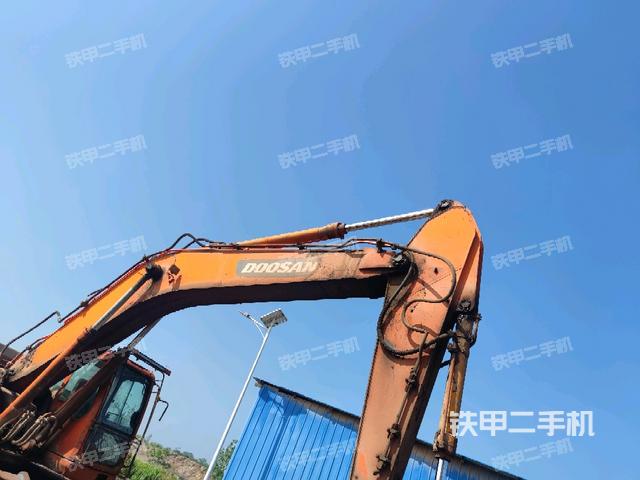 大臂整体 右侧（工作和回转装置）