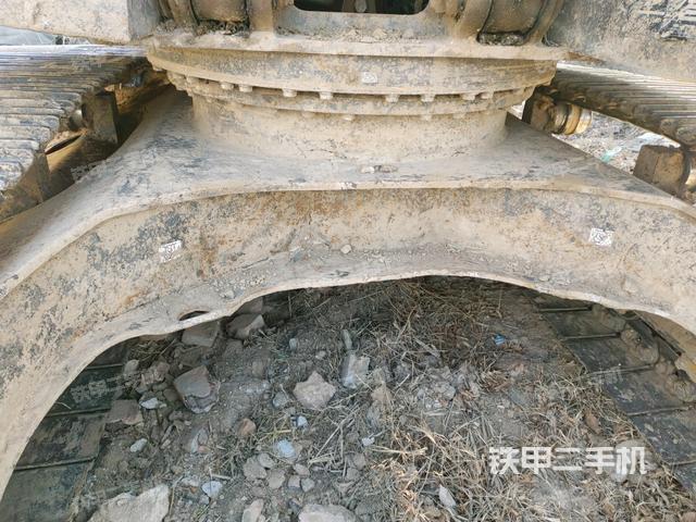 轉盤和下車架正前（工作和回轉裝置）