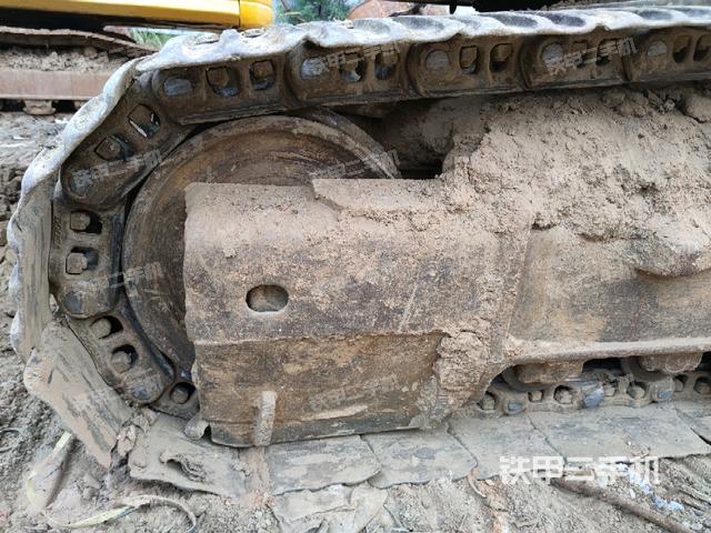 左側(cè)行走馬達(dá)蓋板（行走機(jī)構(gòu)）