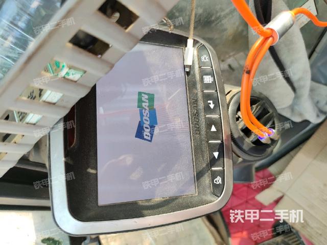 顯示屏?(駕駛室部分) 顯示屏?(駕駛室部分)