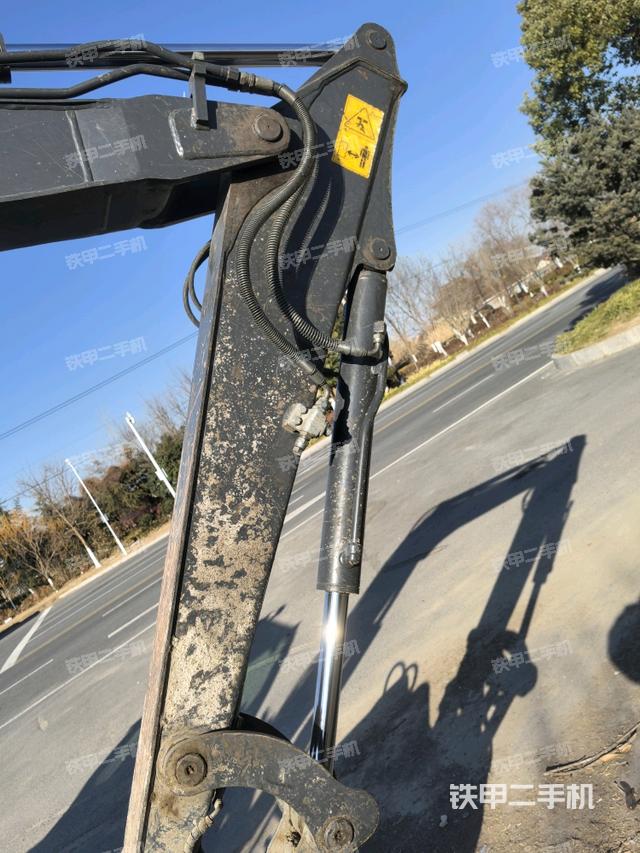 小臂整體右前(工作和回轉(zhuǎn)裝置) 小臂整體右前(工作和回轉(zhuǎn)裝置)