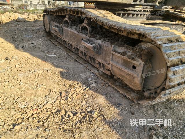 右側(cè)行走馬達(dá)蓋板(行走機(jī)構(gòu)) 右側(cè)行走馬達(dá)蓋板(行走機(jī)構(gòu))