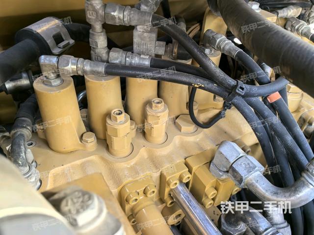 駕駛室頂部俯視(上車部件) 駕駛室頂部俯視(上車部件)
