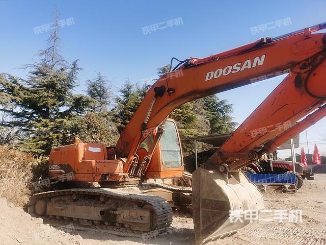 整機右后45°(整機外觀) 整機右后45°(整機外觀)