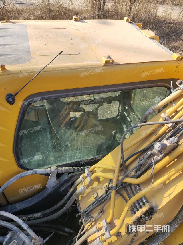 駕駛室頂部俯視（上車部件）