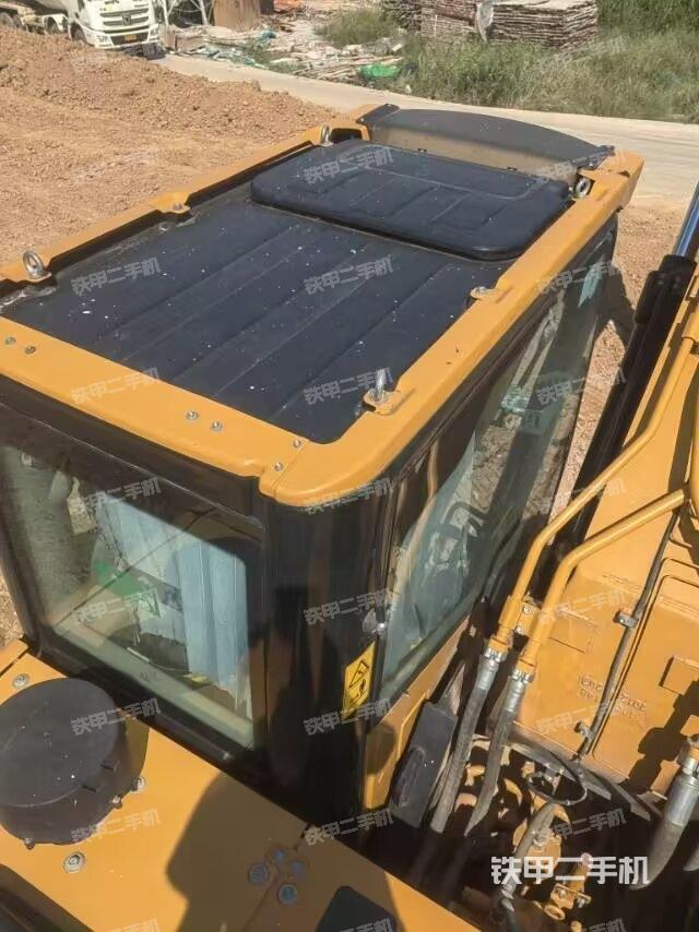 駕駛室頂部俯視(上車部件) 駕駛室頂部俯視(上車部件)