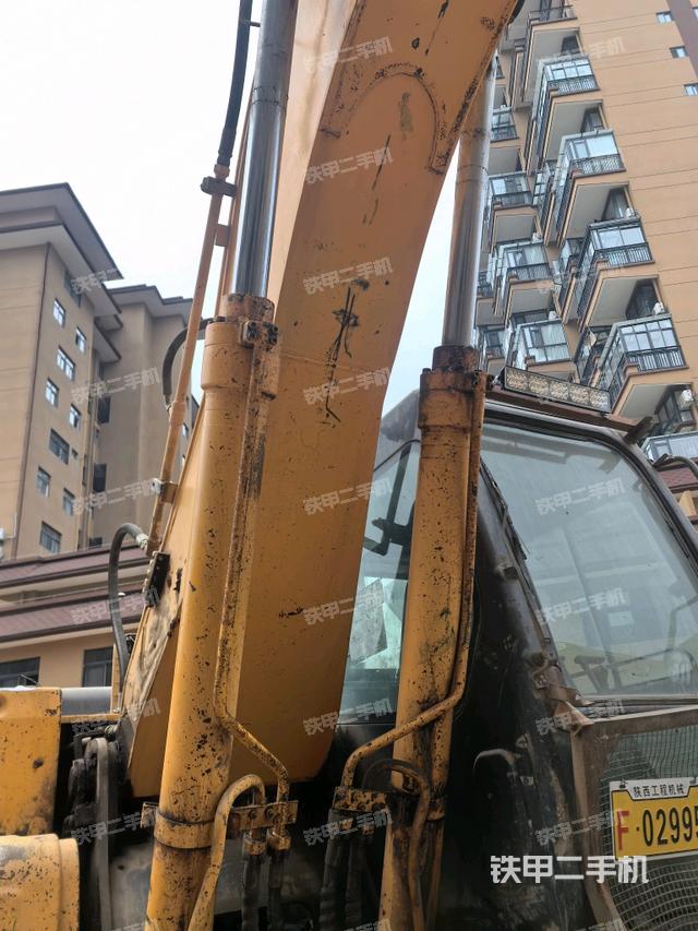 大臂油缸整體?豎拍（工作和回轉裝置）