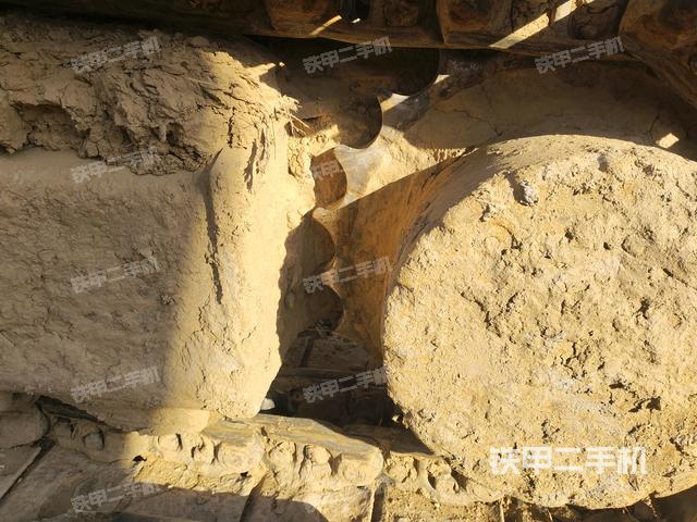 左驅(qū)動(dòng)輪（行走機(jī)構(gòu)）