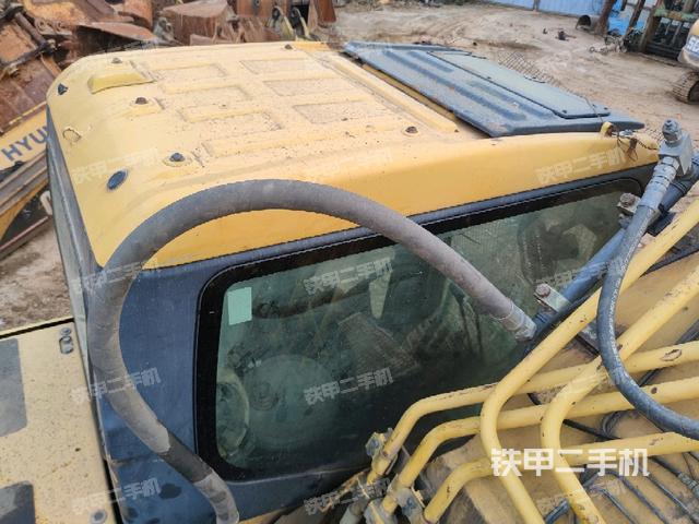 駕駛室頂部俯視（上車部件）