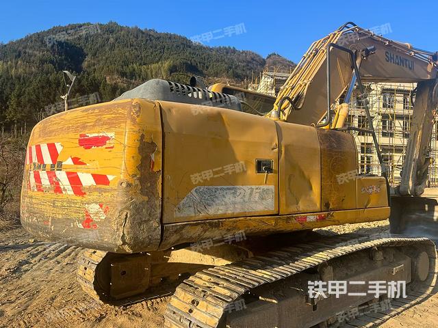 整機(jī)右后45°(整機(jī)外觀) 整機(jī)右后45°(整機(jī)外觀)