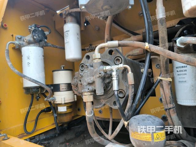 液壓泵斜45?左（大件艙室）