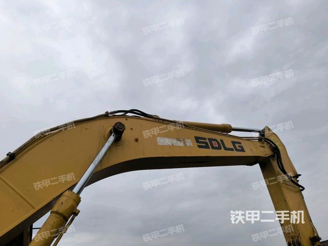 大臂整體?右側(cè)（工作和回轉(zhuǎn)裝置）