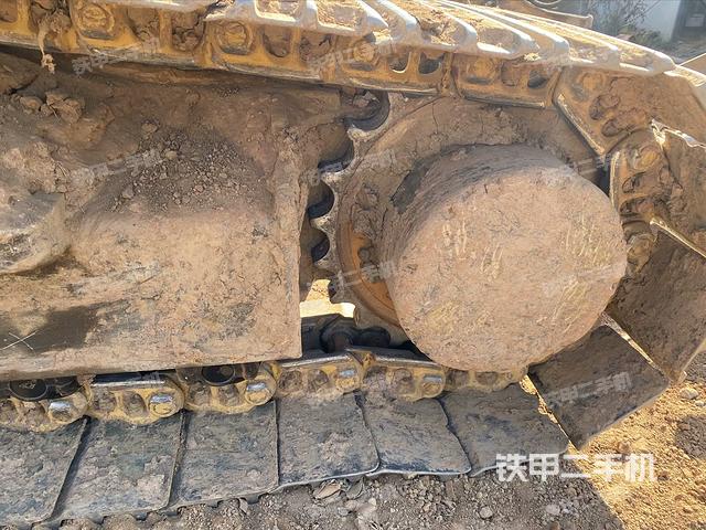 左驅(qū)動(dòng)輪（行走機(jī)構(gòu)）