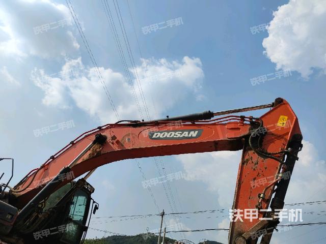 大臂整體?右側(cè)(工作和回轉(zhuǎn)裝置) 大臂整體?右側(cè)(工作和回轉(zhuǎn)裝置)