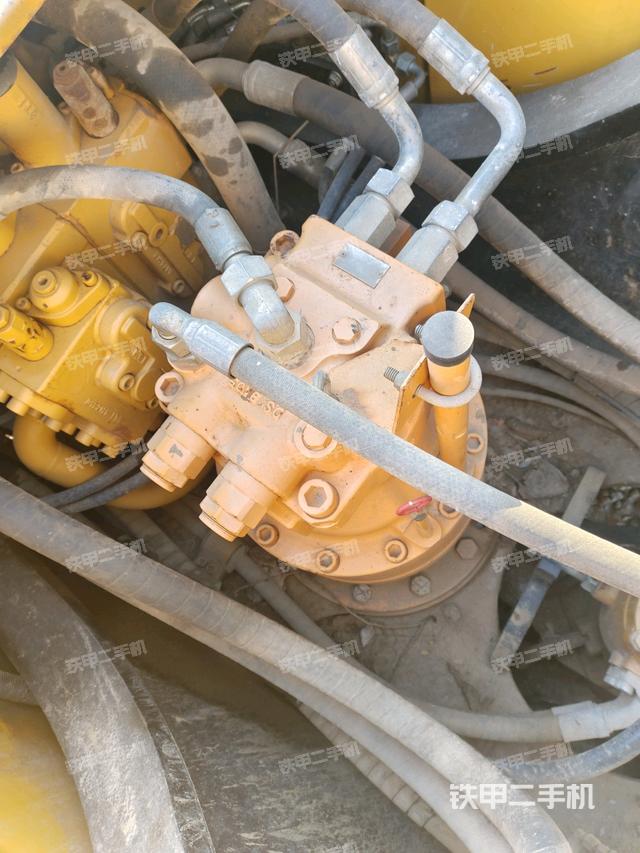 回轉(zhuǎn)馬達(dá)（上車部件）