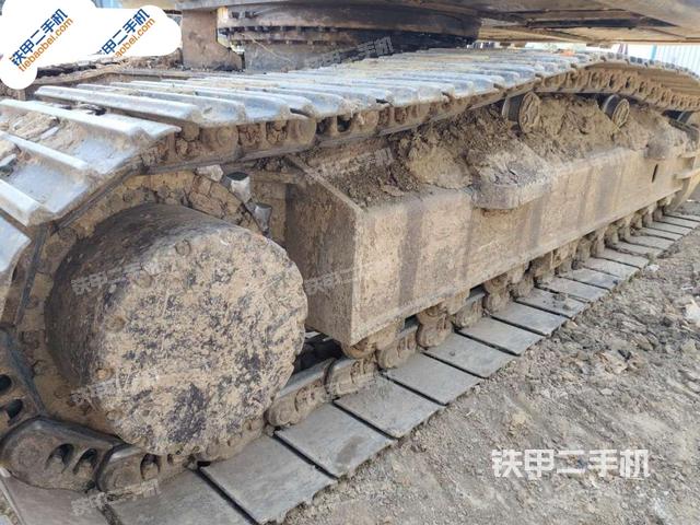 右側(cè)履帶整體（行走機(jī)構(gòu)）