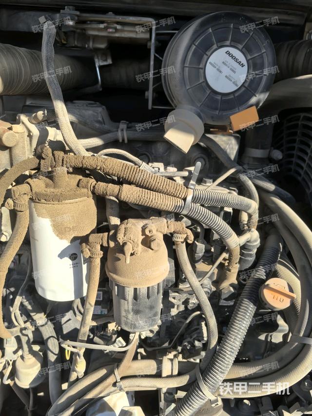 發(fā)動(dòng)機(jī)室(上車部件) 發(fā)動(dòng)機(jī)室(上車部件)