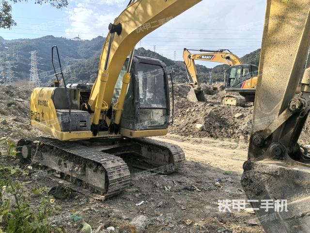 右前45(整機外觀) 右前45(整機外觀)