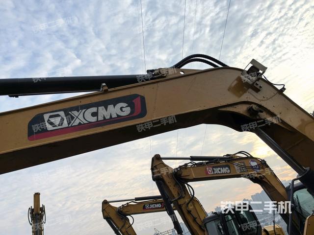 小臂整體左后（工作和回轉(zhuǎn)裝置）