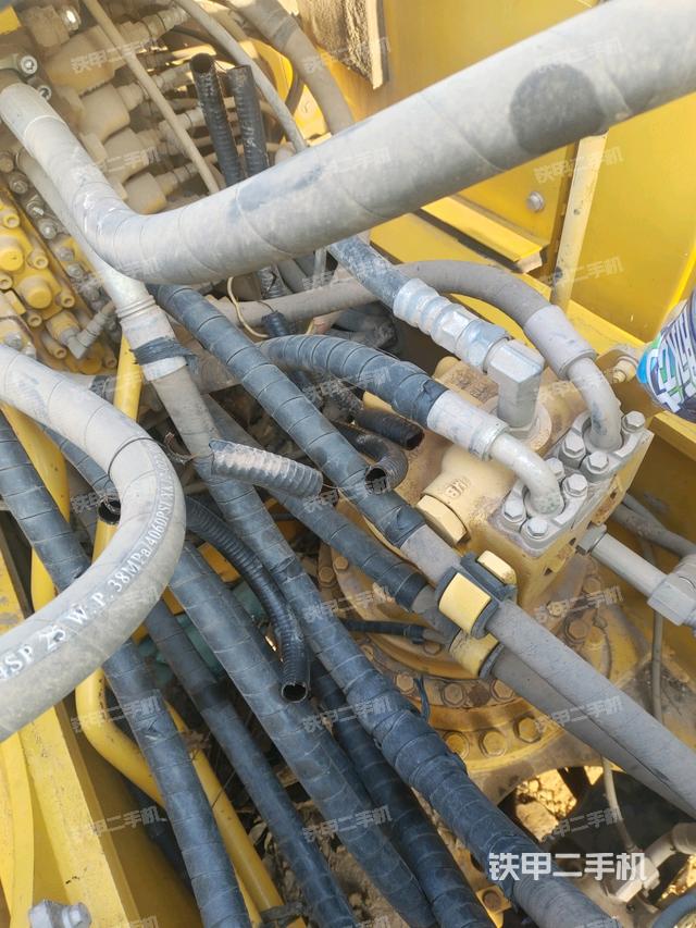 回轉(zhuǎn)馬達(dá)（上車部件）