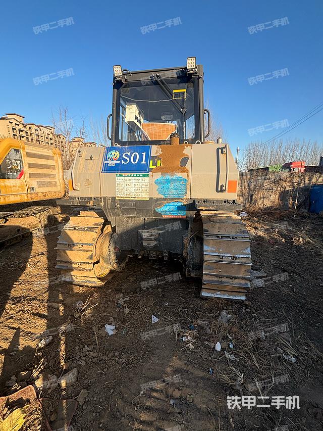 整机右后45°（设备外观及核心部件）