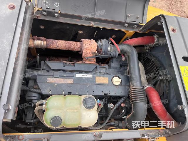 發(fā)動機整體俯視（整機外觀）