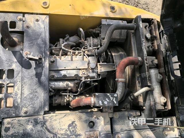 發(fā)動機室(上車部件) 發(fā)動機室(上車部件)