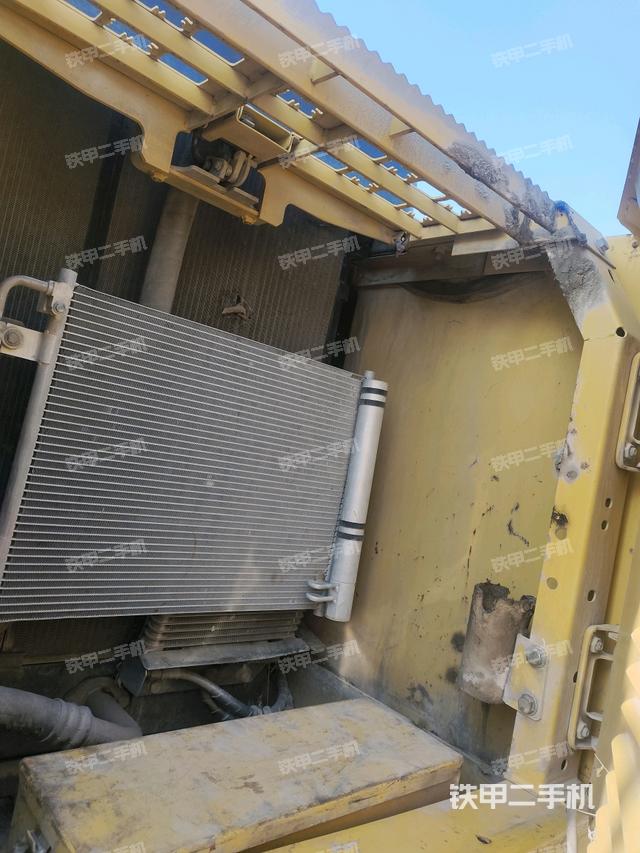 散熱器正面（大件艙室）