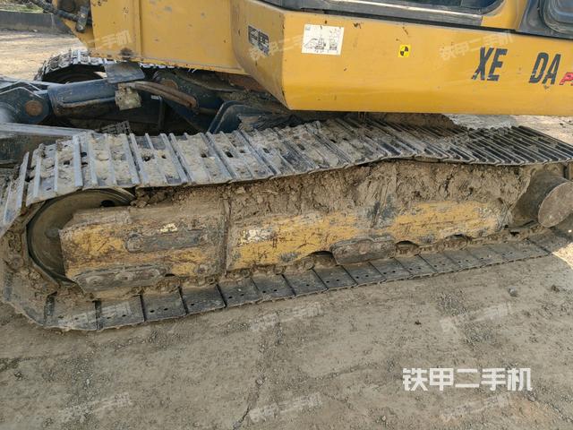 右側(cè)履帶整體?（行走機(jī)構(gòu)）