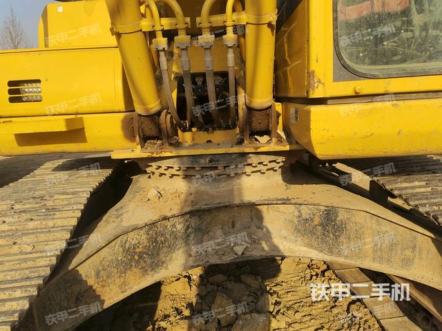 轉(zhuǎn)盤和下車架正前（工作和回轉(zhuǎn)裝置）