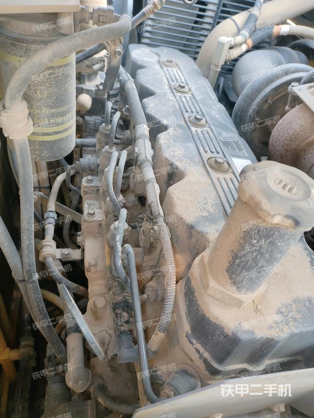 氣門室蓋螺絲特寫（上車部件）